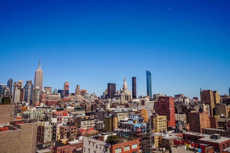 Des immeubles locatifs à New-York